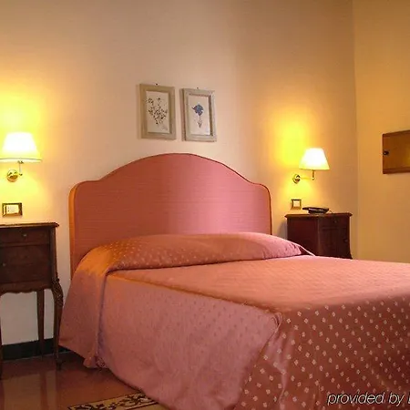 Casa De Fiori Pensión 2*