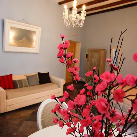 Casa De Fiori Pensión Roma