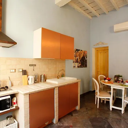Casa De Fiori Pensión