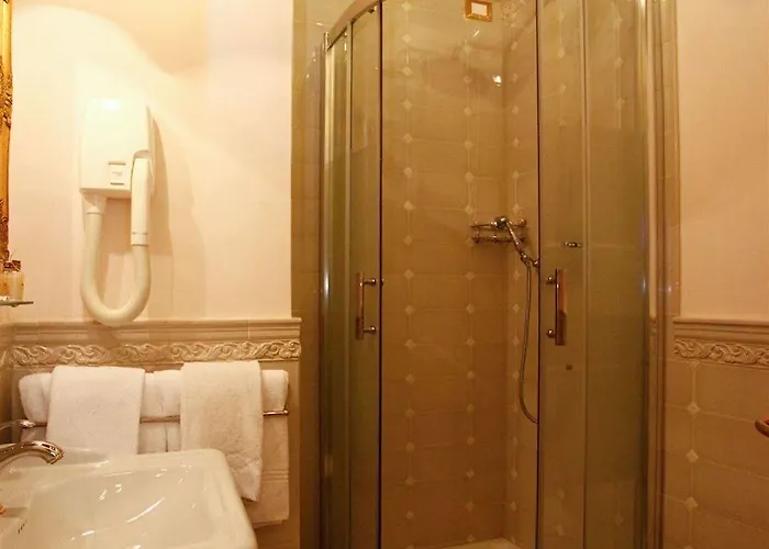 Casa De Fiori Отель